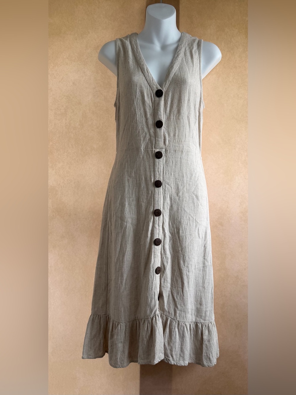 Monteau Sleeveless Button-Front Midi Dress in Light Taupe with Dark Buttons